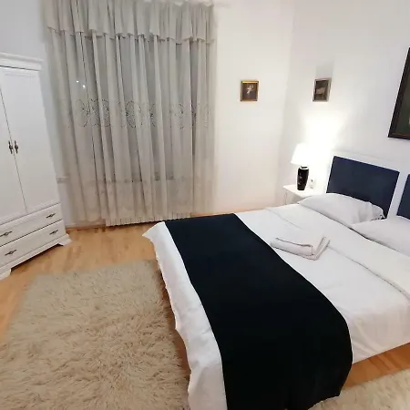 M- Center Apartment